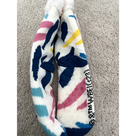 NWT FRIENDS Sherpa Socks - Picture 3 of 8